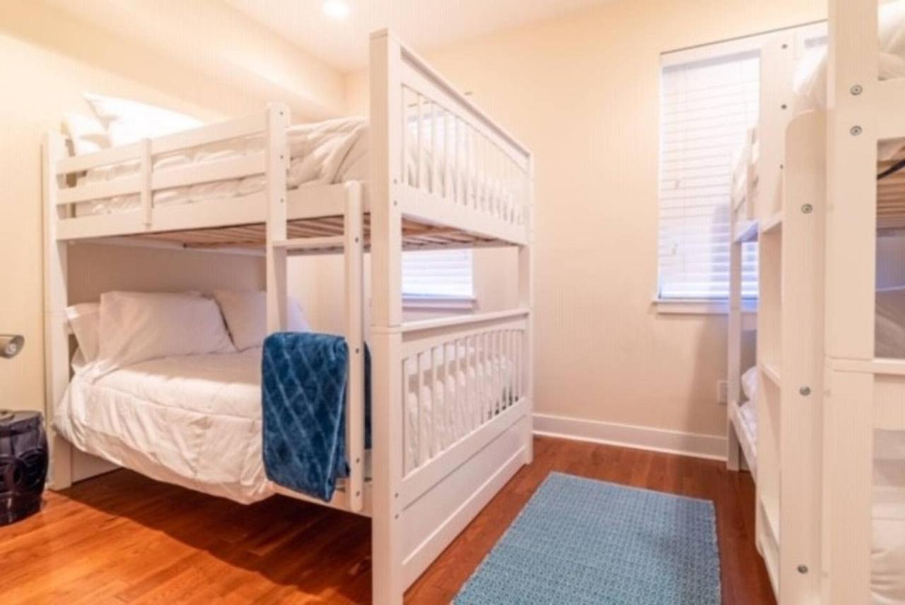 Beautiful Lux 4 Bedroom*Near Penn/Chop*Roof Deck フィラデルフィア エクステリア 写真