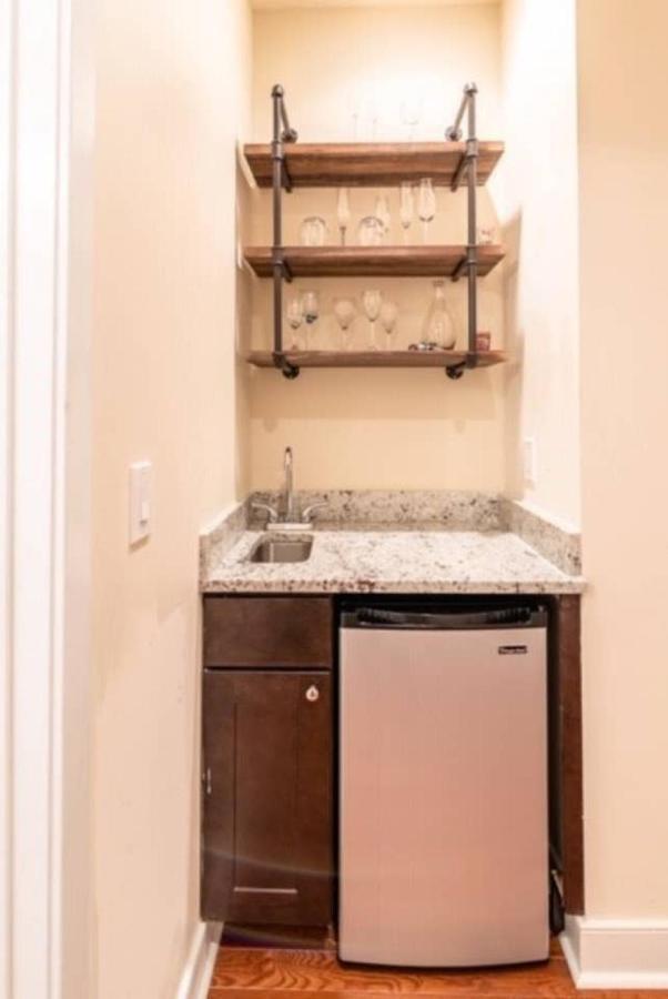 Beautiful Lux 4 Bedroom*Near Penn/Chop*Roof Deck フィラデルフィア エクステリア 写真